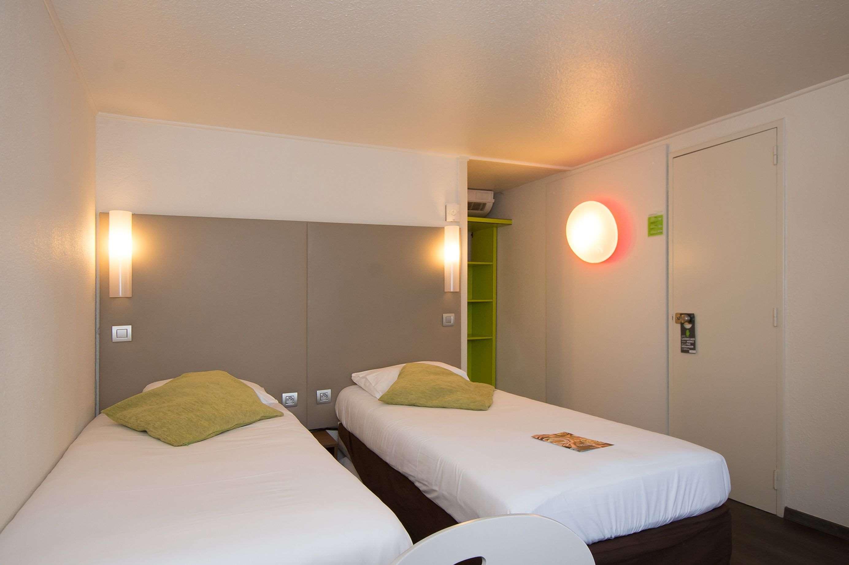 Campanile Reims Ouest - Tinqueux Hotel Екстериор снимка