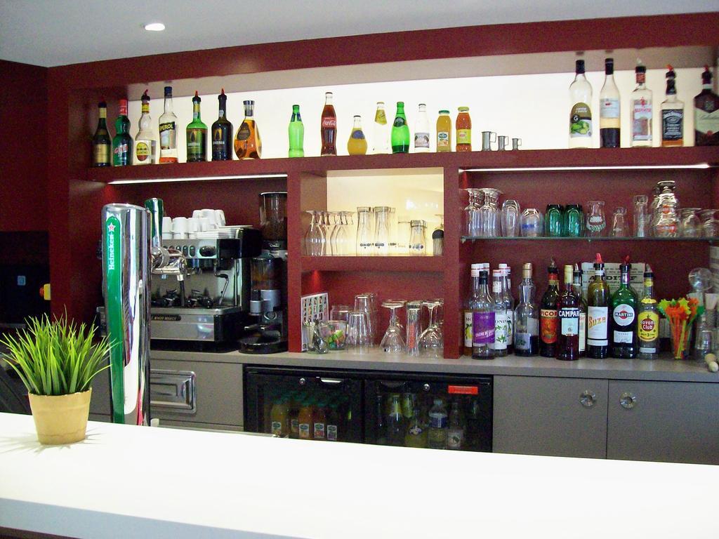 Campanile Reims Ouest - Tinqueux Hotel Екстериор снимка