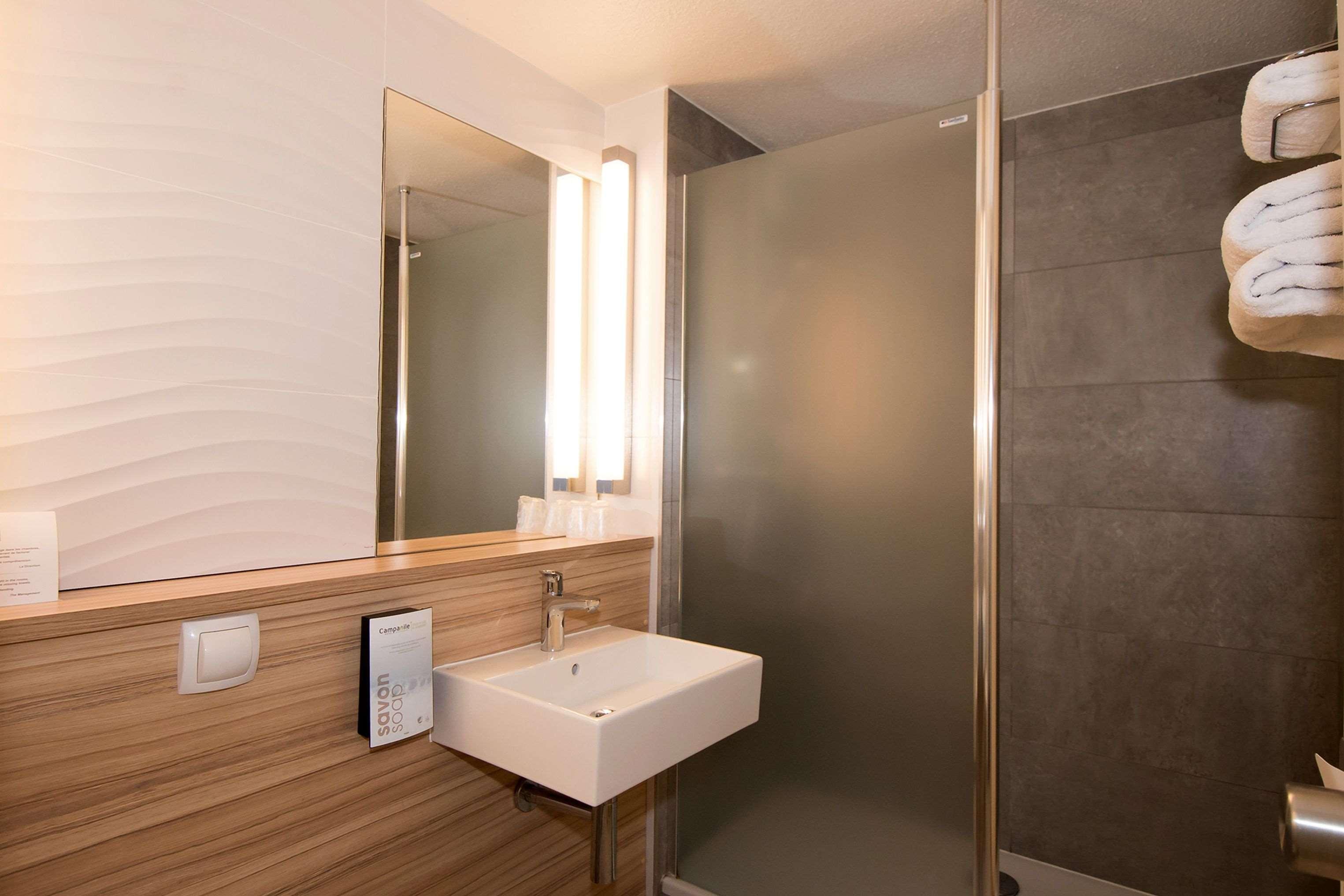 Campanile Reims Ouest - Tinqueux Hotel Екстериор снимка