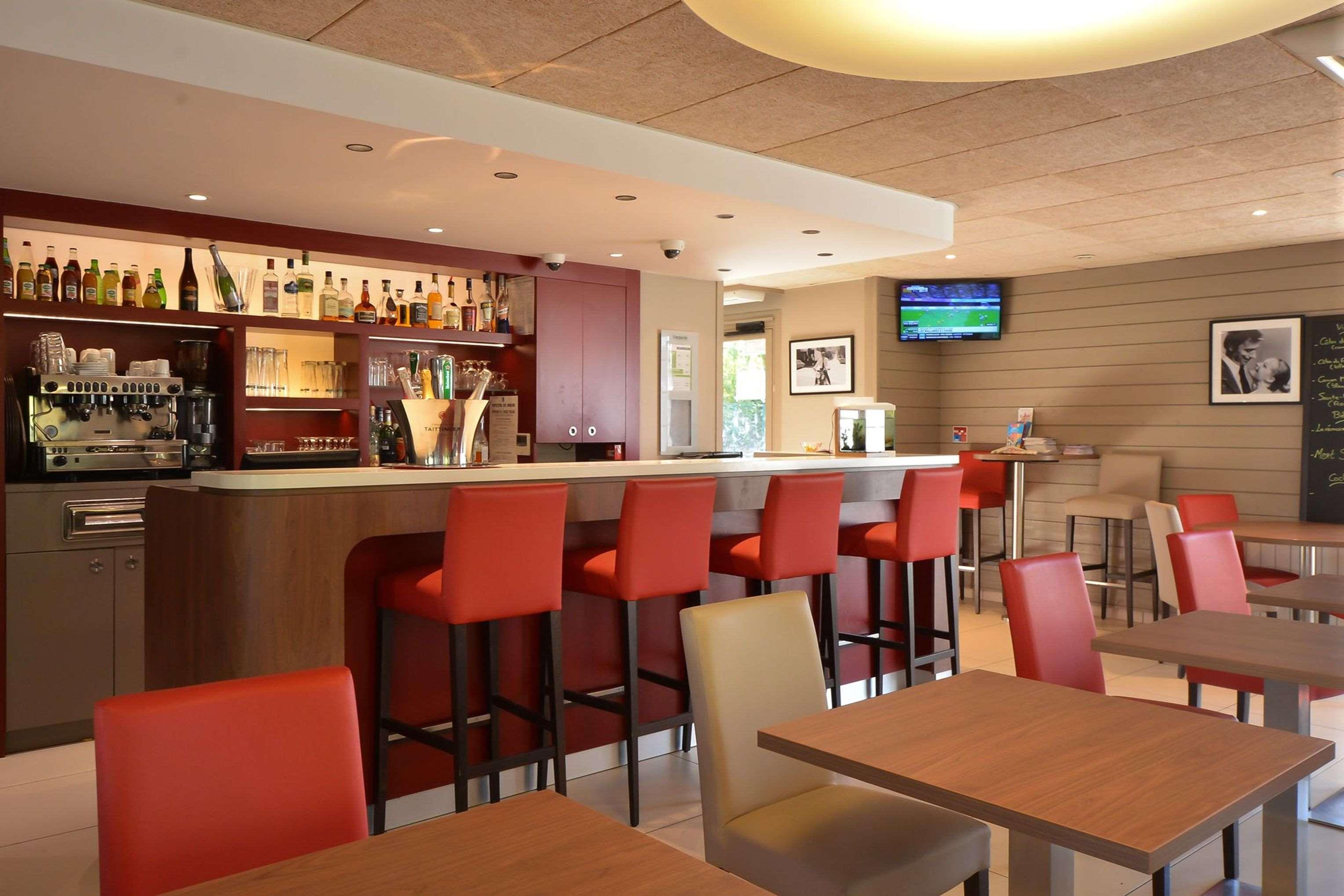 Campanile Reims Ouest - Tinqueux Hotel Екстериор снимка