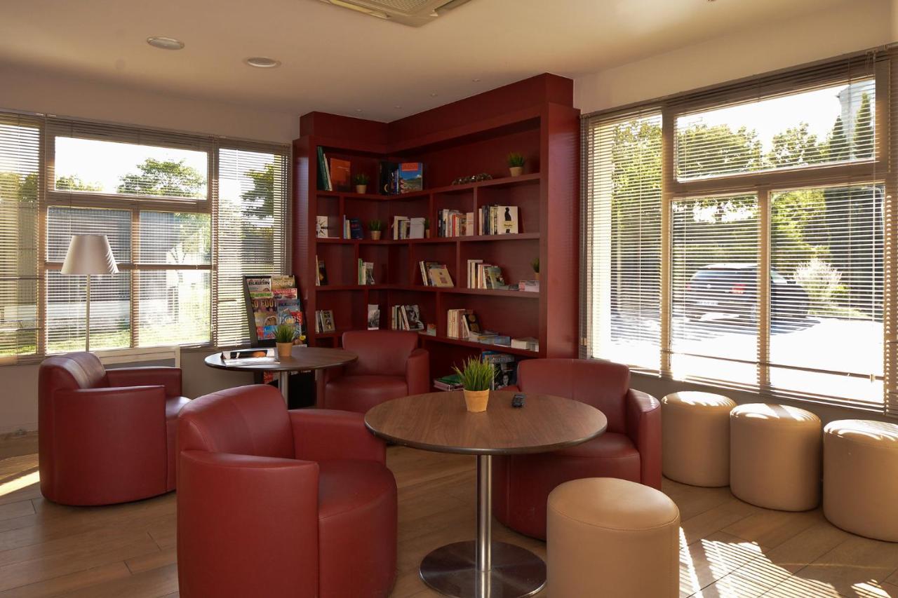 Campanile Reims Ouest - Tinqueux Hotel Екстериор снимка